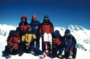 ヒマラヤには40代～70代のメンバー7人で登頂した