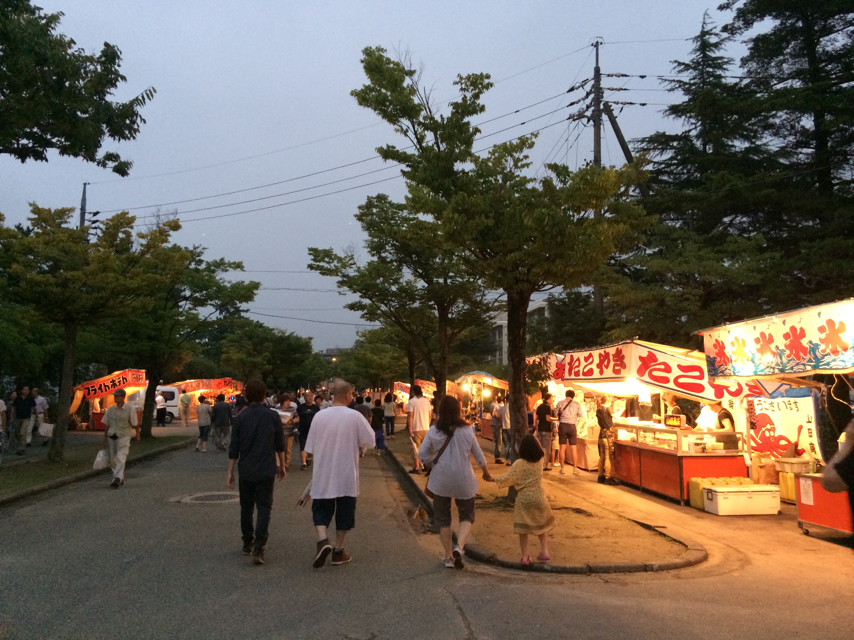 お祭りの屋台の写真