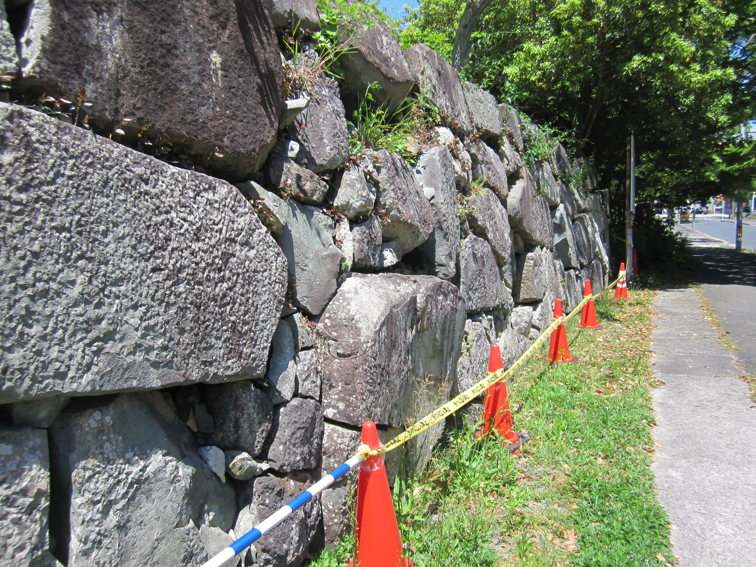 枡形石垣の変形状況