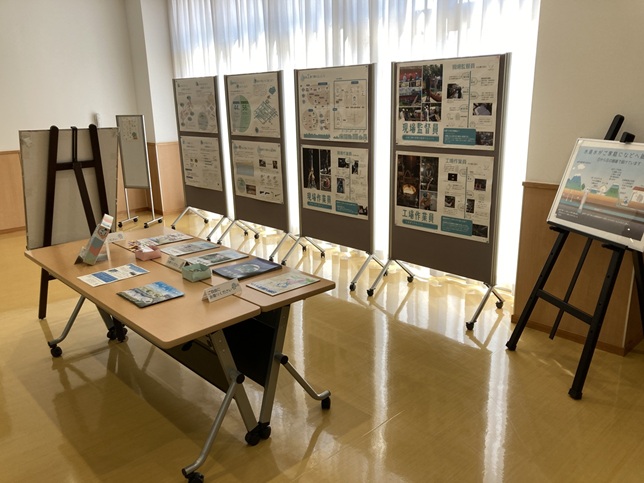 パネル展
