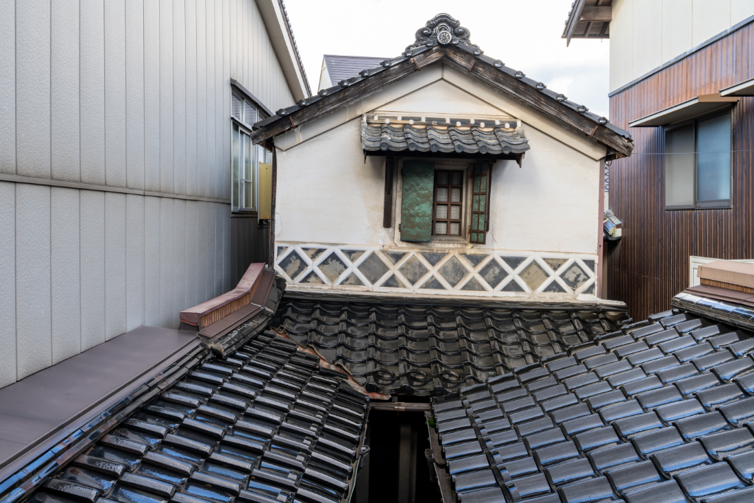 坂江家住宅土蔵　正面二階外観